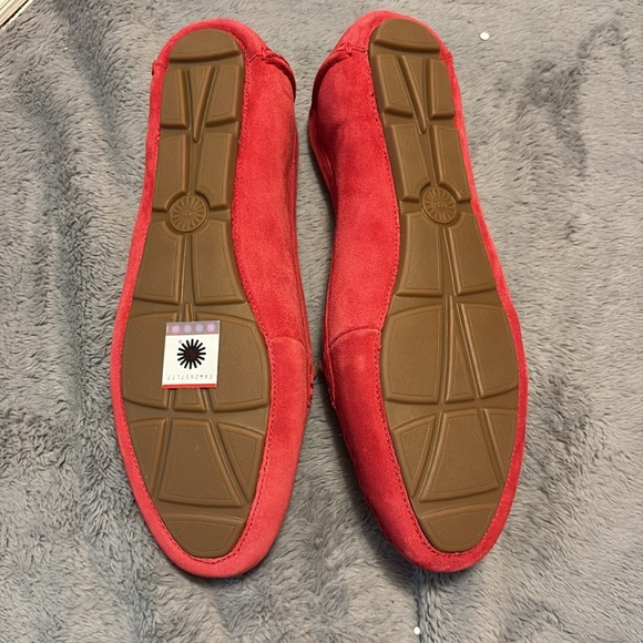 New in Box Flores red suede flat size 10 - Picture 5 of 7